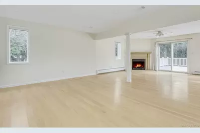 19 Lowell Drive, New City, NY 10956 - Photo 4