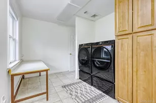 19 Lowell Dr, New City, NY 10956 - Photo 14
