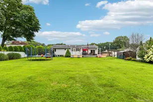 38 Nathan Dr, Bohemia, NY 11716 - Photo 24