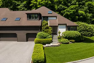 31 Cotswold Dr, North Salem, NY 10560 - Photo 2