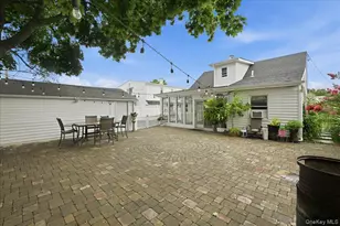 913 Merillon Ave, Westbury, NY 11590 - Photo 28