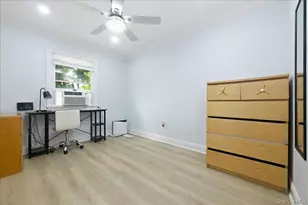 913 Merillon Ave, Westbury, NY 11590 - Photo 20