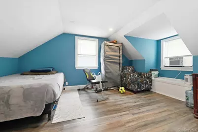 913 Merillon Avenue, Westbury, NY 11590 - Photo 22