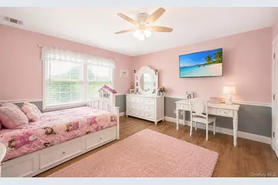 41 Miller Place, Levittown, NY 11756 - Photo 18