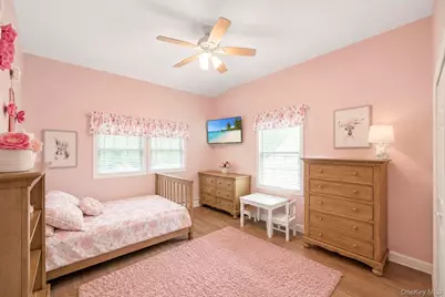41 Miller Place, Levittown, NY 11756 - Photo 16