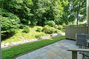 1802 Regent Dr, Mount Kisco, NY 10549 - Photo 34
