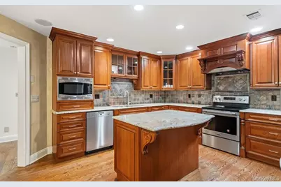 11 Maple Run Drive, Jericho, NY 11753 - Photo 4