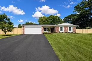 413 Bicycle Path, Port Jefferson Station, NY 11776 - Photo 4