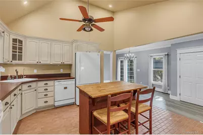 62 Douglaston Road, Sound Beach, NY 11789 - Photo 4