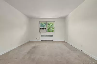 20 Dehaven Drive #2E, Yonkers, NY 10703 - Photo 4