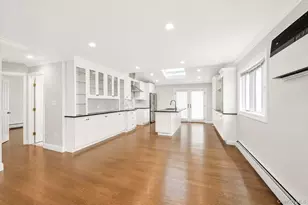 84 Twin Lawns Ave, Hicksville, NY 11801 - Photo 10