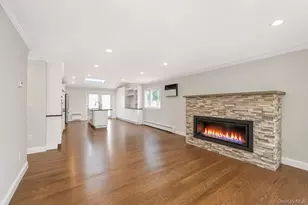 84 Twin Lawns Ave, Hicksville, NY 11801 - Photo 8