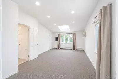 84 Twinlawns Avenue, Hicksville, NY 11801 - Photo 20