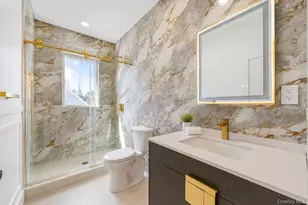 43 W Cabot Ln, Westbury, NY 11590 - Photo 30