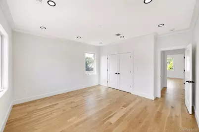 43 W Cabot Lane, Westbury, NY 11590 - Photo 22