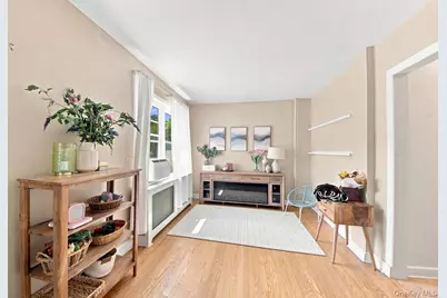 34 Keats Avenue, Hartsdale, NY 10530 - Photo 6