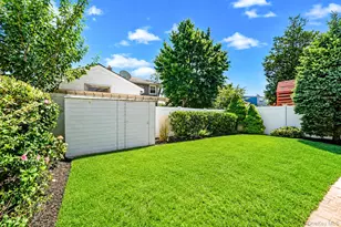 111 Liberty Ave, Lindenhurst, NY 11757 - Photo 24