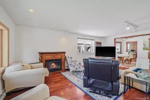 111 Liberty Ave, Lindenhurst, NY 11757 - Photo 8