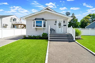 111 Liberty Avenue, Lindenhurst, NY 11757 - Photo 1
