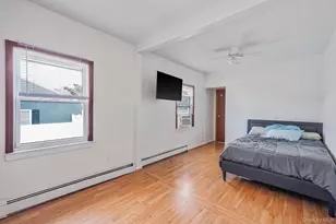 111 Liberty Ave, Lindenhurst, NY 11757 - Photo 16