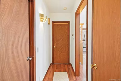 111 Liberty Avenue, Lindenhurst, NY 11757 - Photo 14