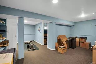 43 Genesee Dr, Commack, NY 11725 - Photo 30