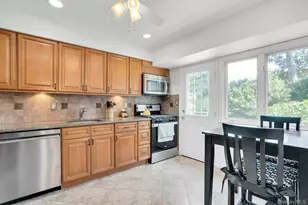 43 Genesee Dr, Commack, NY 11725 - Photo 14