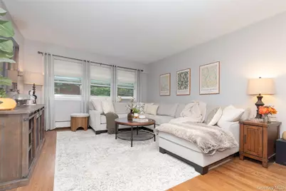 10 Fieldstone Drive #333, Hartsdale, NY 10530 - Photo 2