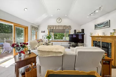28 Winthrop Drive, Cortlandt Manor, NY 10567 - Photo 14