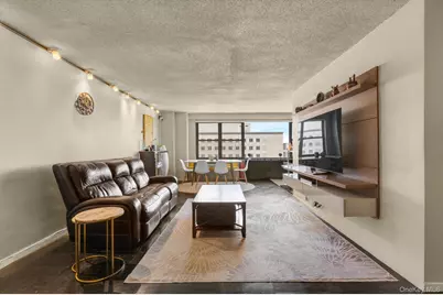 125-10 Queens Boulevard #911, Kew Gardens, NY 11415 - Photo 2