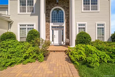 29 Hamlet Woods Drive, Saint James, NY 11780 - Photo 8