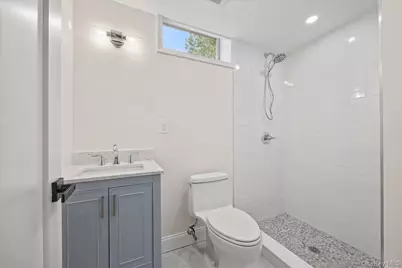 7 Wyanoke Street, White Plains, NY 10606 - Photo 34