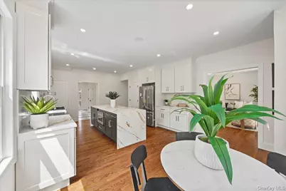 7 Wyanoke Street, White Plains, NY 10606 - Photo 12