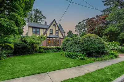 3602 Island Road, Wantagh, NY 11793 - Photo 2
