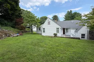 6 Raven Way, Pleasantville, NY 10570 - Photo 32