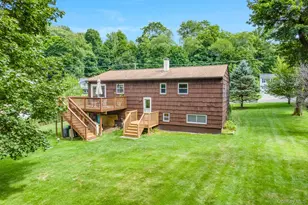 26 Bowdoin Ln, Wappingers Falls, NY 12590 - Photo 4