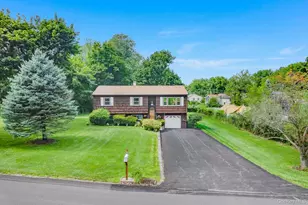26 Bowdoin Ln, Wappingers Falls, NY 12590 - Photo 2