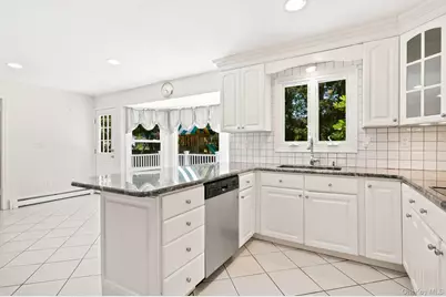 5 Hampton Place, Katonah, NY 10536 - Photo 6