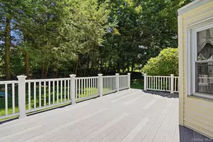 5 Hampton Pl, Katonah, NY 10536 - Photo 18