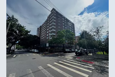 8900 170th Street #7D, Jamaica, NY 11432 - Photo 2