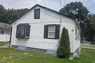 187 Crooked Hill Rd, Brentwood, NY 11717 - Photo 2