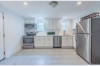 1215 W Park Avenue, Long Beach, NY 11561 - Photo 8