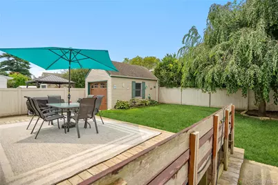 49 Devon Street, Malverne, NY 11565 - Photo 22