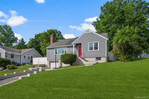 36 Pilgrim Dr, Port Chester, NY 10573 - Photo 32