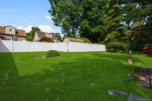 36 Pilgrim Dr, Port Chester, NY 10573 - Photo 24