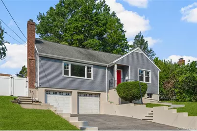36 Pilgrim Drive, Port Chester, NY 10573 - Photo 2