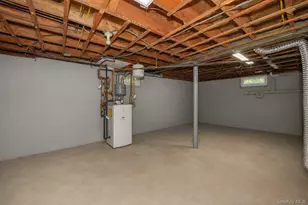 228 Vancott Ave, Farmingdale, NY 11735 - Photo 42