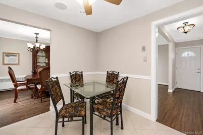 5 Cranberry Lane, Plainview, NY 11803 - Photo 10
