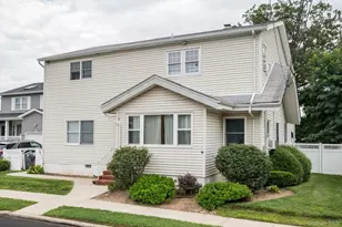 1135 Ruth Pl, North Bellmore, NY 11710 - Photo 2