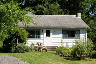 30 Locust Grove Rd, Rhinebeck, NY 12572 - Photo 1